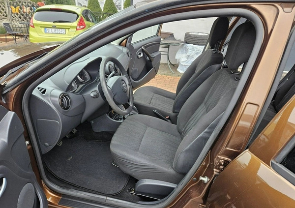 Dacia Duster cena 31999 przebieg: 103000, rok produkcji 2011 z Mordy małe 137